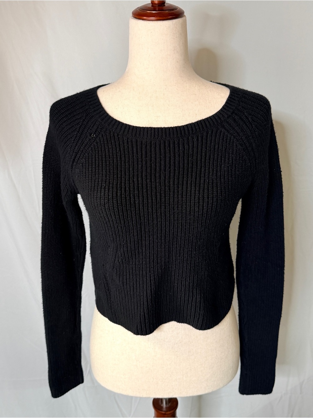 Vintage The Limited Black Ribbed Scoop-Neck Cropped Sweater‎ Y2K, 90’s